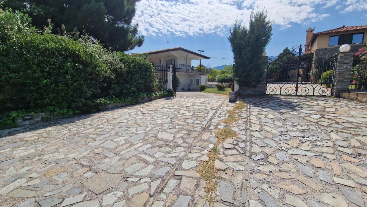 Modern Sea Villa In Leptokaria Exterior foto